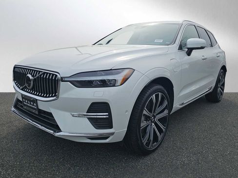 Certified 2023 Volvo XC60 T8 Ultimate image 7