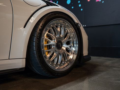 Used 2016 Porsche 911 GT3 RS RWD image 17