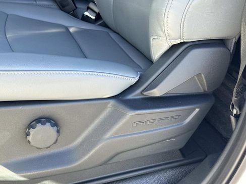 New 2025 Ford F250 XL w/ XL Chrome Package image 19