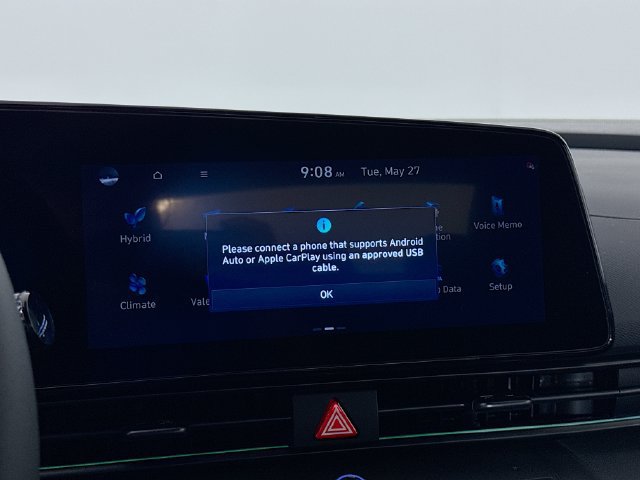 New 2025 Hyundai Elantra SEL FWD image 21