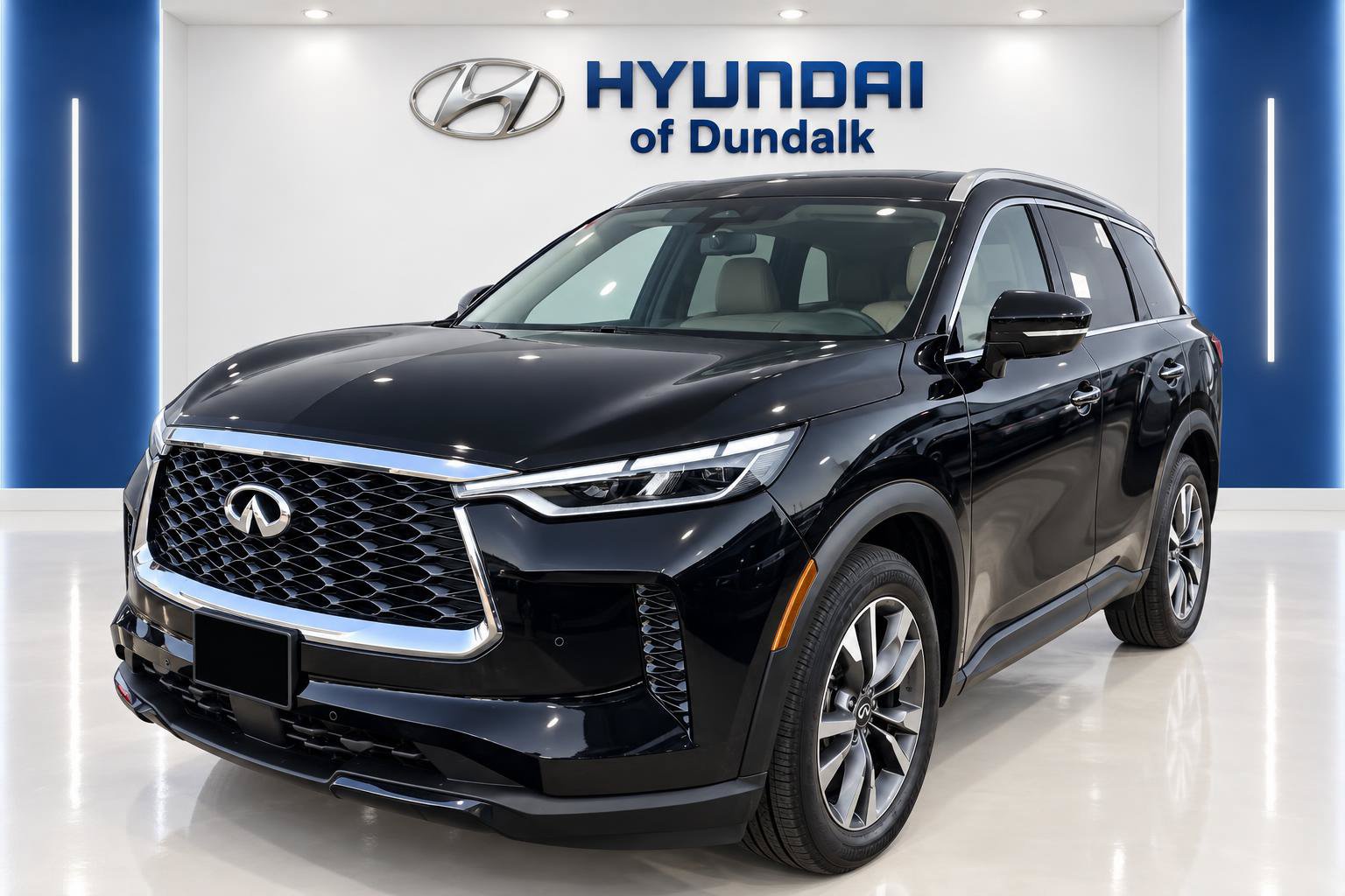 Used 2024 INFINITI QX60 Luxe AWD/4WD image 3