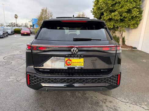 New 2026 Volkswagen Tiguan SEL R-Line image 5
