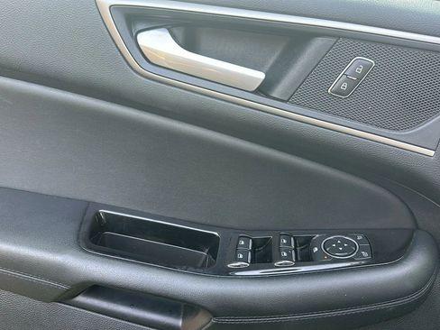 Used 2019 Ford Edge SEL w/ Equipment Group 201A FWD image 42