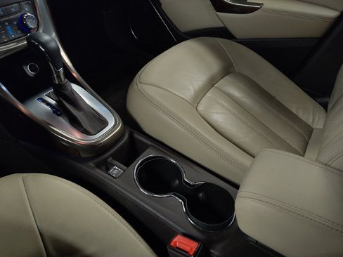 Used 2014 Buick Verano Leather FWD image 26