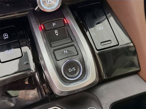 Used 2023 Acura MDX SH-AWD w/ Technology Package image 23