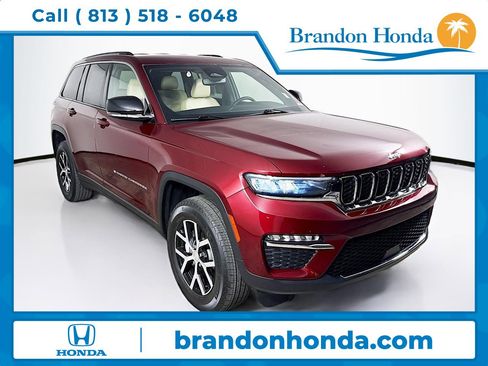 Used 2024 Jeep Grand Cherokee Limited image 1