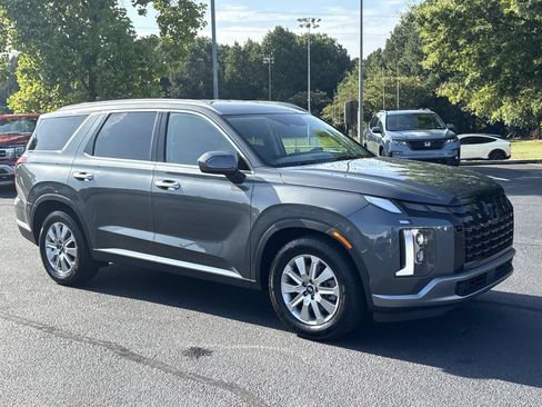 Used 2025 Hyundai Palisade SEL FWD image 26
