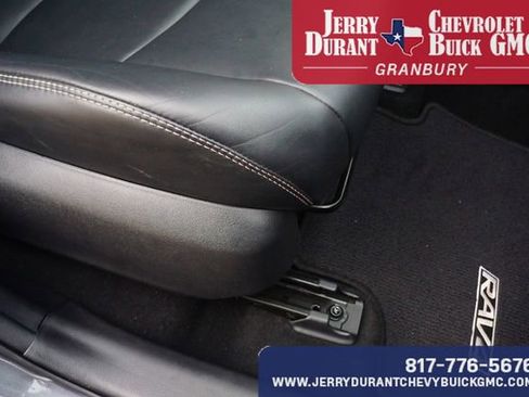 Used 2020 Toyota RAV4 XLE Premium image 25