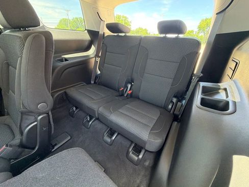 Used 2023 GMC Acadia SLE w/ Driver Convenience Package AWD/4WD image 26