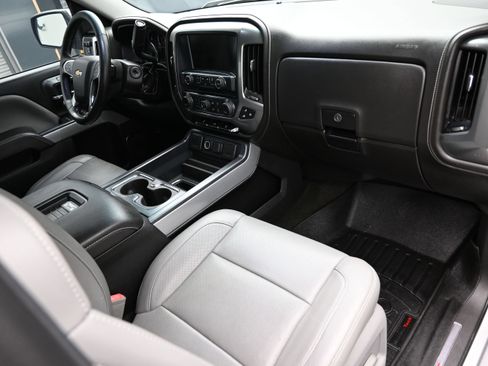 Used 2018 Chevrolet Silverado 1500 LTZ Z71 AWD/4WD image 38