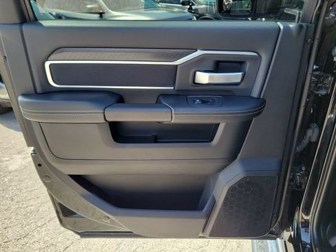 Used 2025 RAM 2500 Big Horn AWD/4WD image 9
