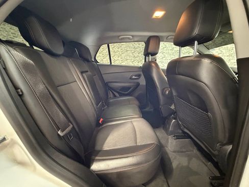 Used 2018 Chevrolet Trax LT w/ Redline Edition image 10