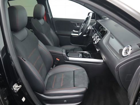 Used 2025 Mercedes-Benz GLA 35 AMG 4MATIC image 20