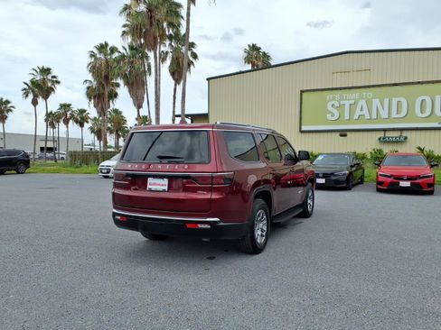 Used 2023 Jeep Wagoneer 2WD image 8