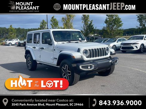 Used 2025 Jeep Wrangler Unlimited Sahara AWD/4WD image 1