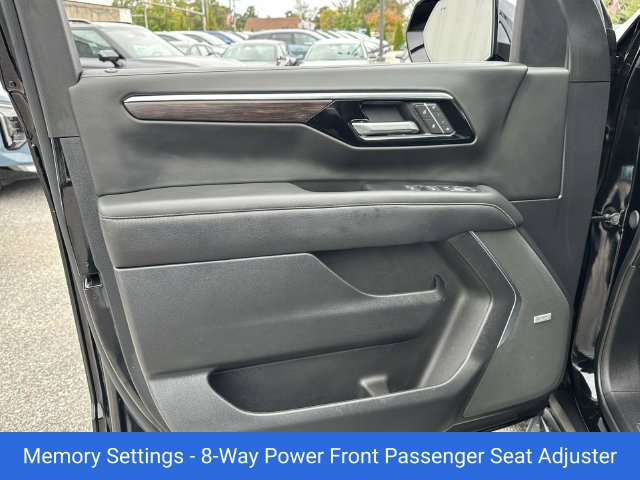 Certified 2025 Chevrolet Suburban Premier w/ Sun And Tow Package AWD/4WD image 14
