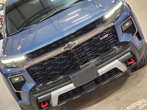 Used 2024 Chevrolet Traverse Z71 AWD/4WD image 17