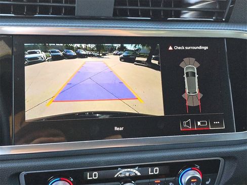 Certified 2025 Audi Q3 2.0T Premium w/ Convenience Package image 26