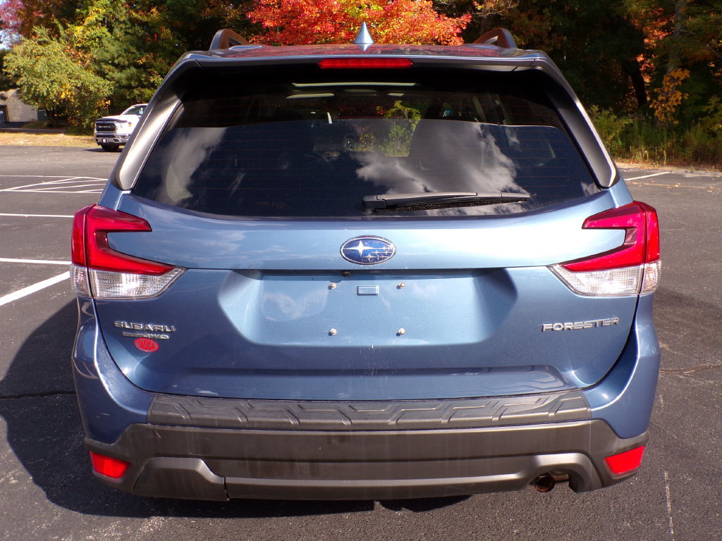 Used 2019 Subaru Forester Premium AWD/4WD image 9