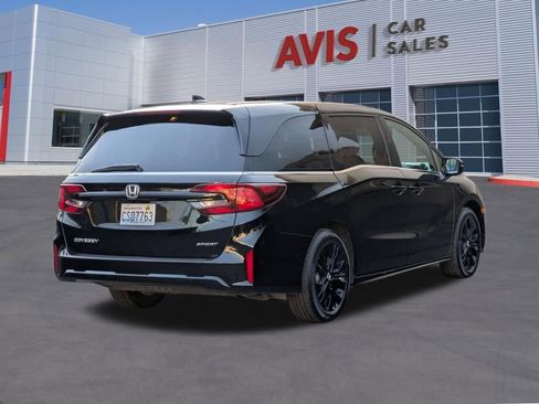 Used 2025 Honda Odyssey Sport-L image 6