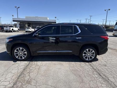 Used 2021 Chevrolet Traverse Premier FWD image 10