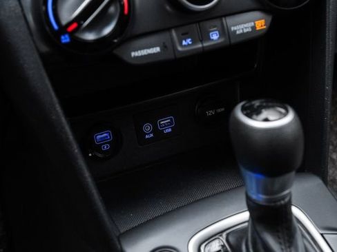 Used 2021 Hyundai Kona SE image 28