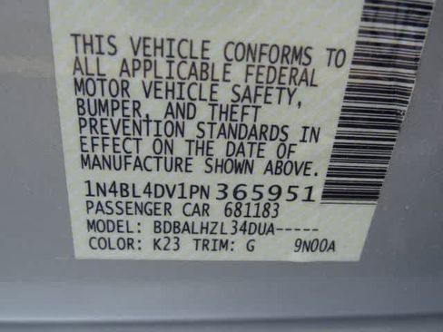 Used 2023 Nissan Altima 2.5 SV FWD image 37