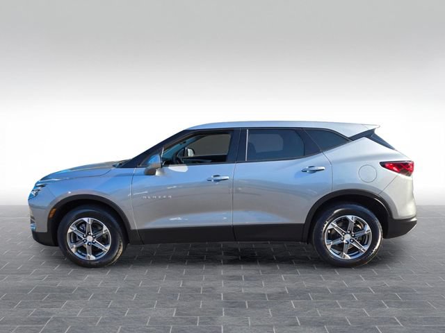 Used 2025 Chevrolet Blazer LT AWD/4WD image 4