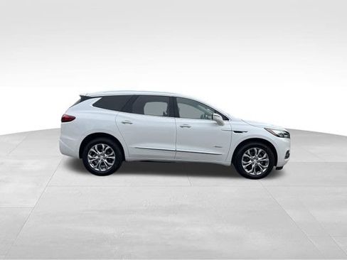 Used 2021 Buick Enclave Avenir w/ Avenir Technology Package AWD/4WD image 7