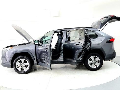 Certified 2025 Toyota RAV4 XLE AWD/4WD image 10
