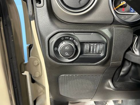 Used 2022 Jeep Gladiator Sport AWD/4WD image 24