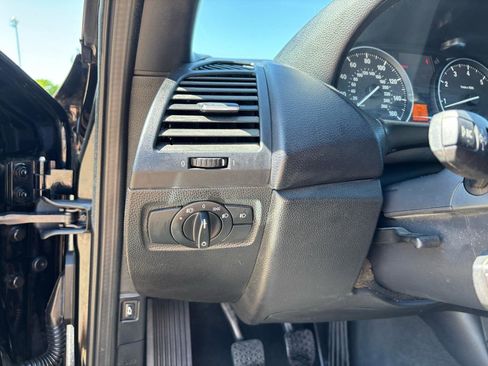 Used 2008 BMW 128i Convertible image 24