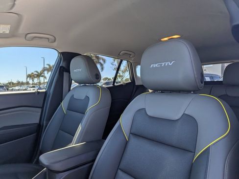 Used 2025 Chevrolet Trax ACTIV w/ Driver Confidence Package image 21