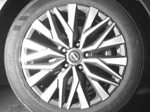 Used 2025 Nissan Altima 2.5 SV FWD image 13