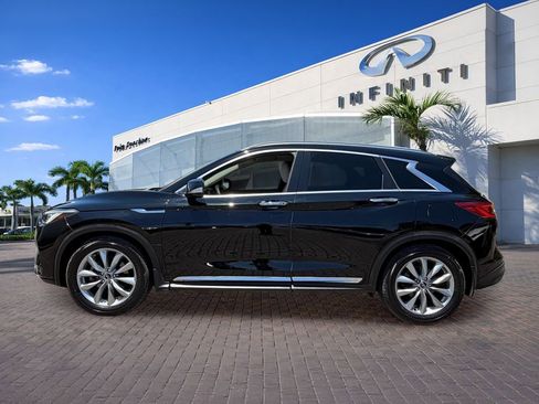 Used 2019 INFINITI QX50 Luxe w/ Navigation Package FWD image 4