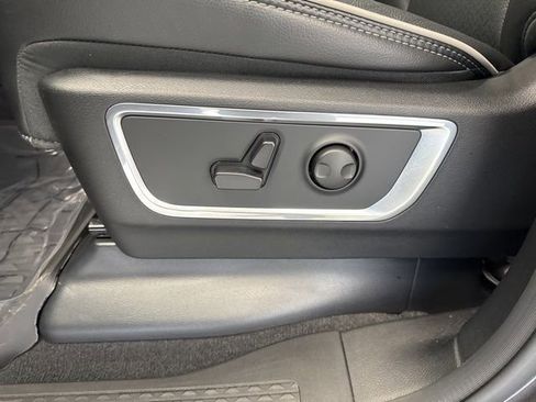 New 2026 RAM 1500 Laramie w/ Night Edition AWD/4WD image 13