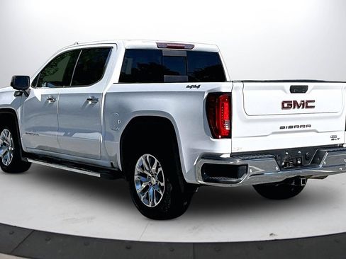 Used 2020 GMC Sierra 1500 SLT w/ SLT Premium Plus Package AWD/4WD image 7
