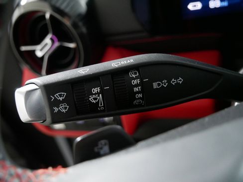 Used 2024 Chevrolet Blazer EV RS image 31