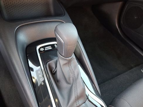 Used 2025 Toyota Corolla SE image 15