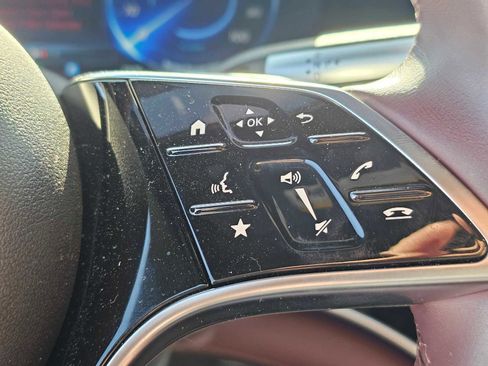 Certified 2023 Mercedes-Benz EQS 580 4MATIC Sedan image 30