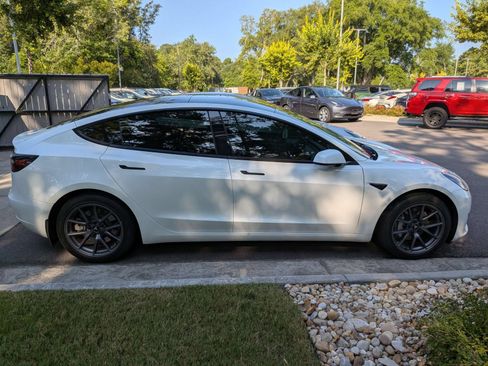 Used 2023 Tesla Model 3 Standard Range RWD image 2
