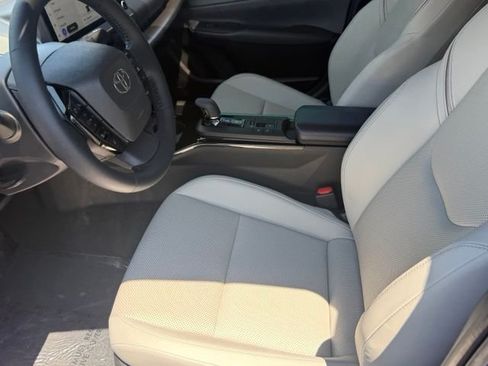 Used 2026 Toyota Prius Limited w/ Limited Premium Package FWD image 13