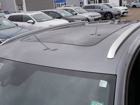 Certified 2023 Volkswagen Atlas Cross Sport SE w/ Panoramic Sunroof Package AWD/4WD image 11