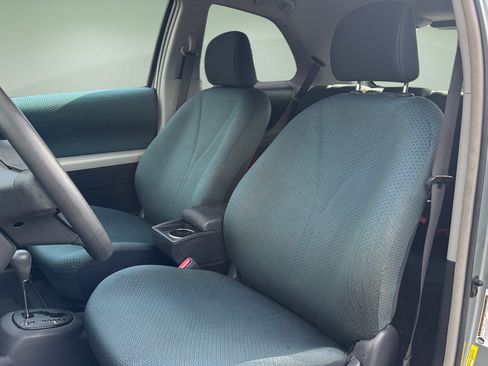 Used 2008 Toyota Yaris 2-Door Hatchback FWD image 10
