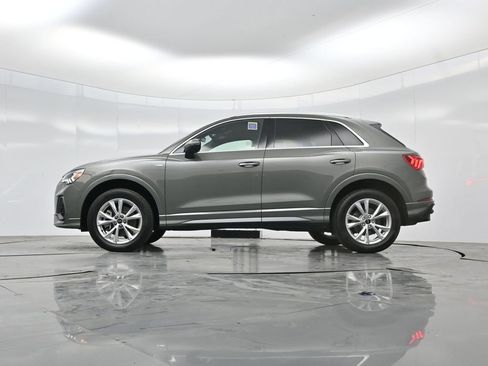 Used 2025 Audi Q3 2.0T Premium AWD/4WD image 46
