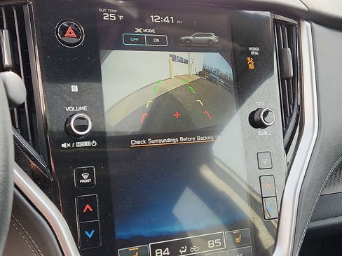 Used 2023 Subaru Outback Premium image 18