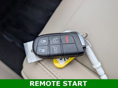 Used 2015 Jeep Grand Cherokee Limited image 2