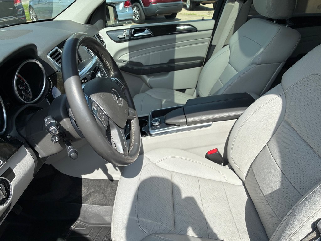 Used 2015 Mercedes-Benz ML 250 BlueTEC 4MATIC w/ Premium 1 Package image 11