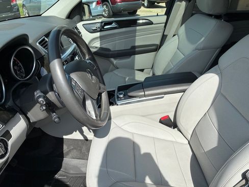 Used 2015 Mercedes-Benz ML 250 BlueTEC 4MATIC w/ Premium 1 Package image 11