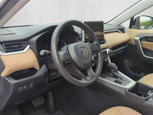 Used 2024 Toyota RAV4 LE AWD/4WD image 9